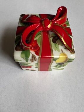 Tiffany & Co. Decorative Porcelain Holiday Box with Red Bow